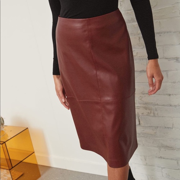 🆕RW&Co Black Faux Leather High-Waisted A-Line Midi Skirt - Picture 2 of 5